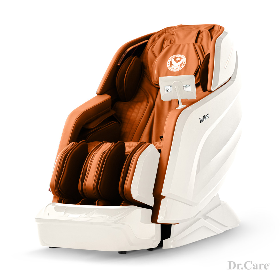 DR-XR 966 XREAL Massage Chair white with brown interior